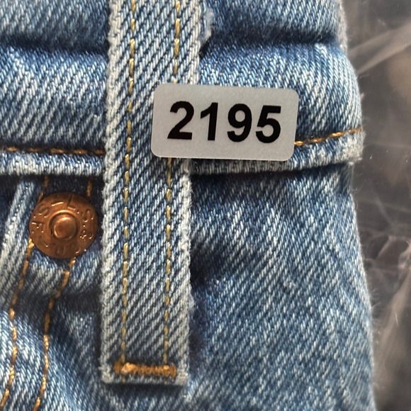 Levis 501 Denim Shorts High Waisted Button Fly‎ Frayed Hem Blue Wash W24 - Picture 13 of 13